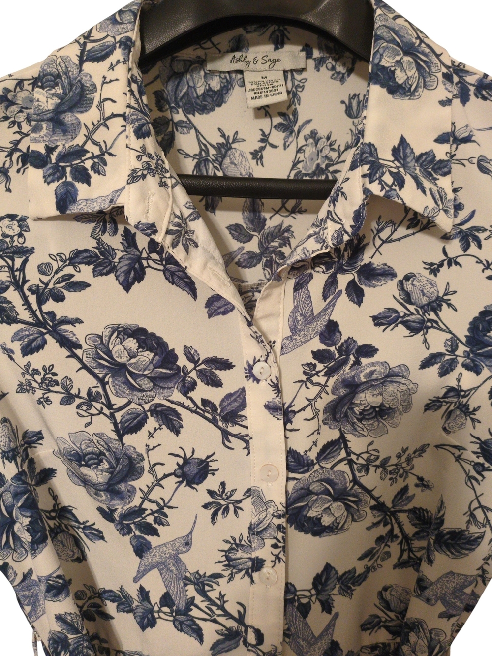 Ashley & Sage Blue Floral Button-Up Dress With Tie Belt Size M 3/4 Sleeve - Picture 3 of 4